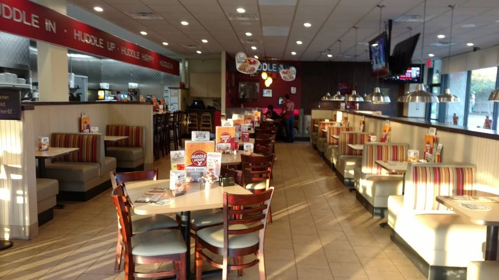 Huddle House | restaurant | 904 W Montgomery St, Willis, TX 77378, USA | 9366661665 OR +1 936-666-1665