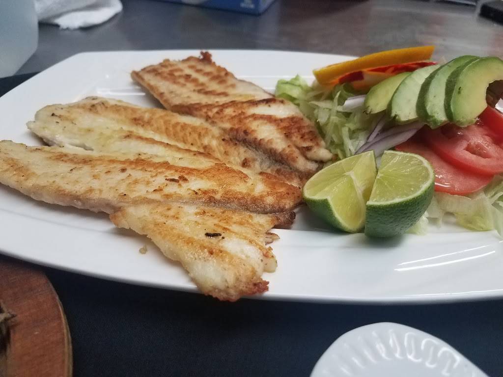 El Calvario | restaurant | 30 N Broadway, Yonkers, NY 10701, USA | 9149691490 OR +1 914-969-1490