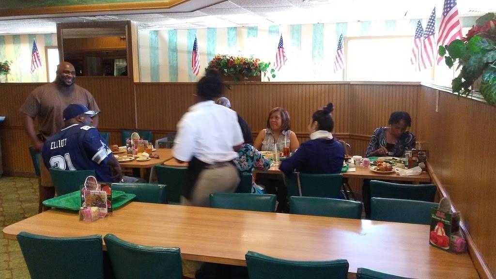 S & S Cafeteria | restaurant | 3724 Bloomfield Village Dr, Macon, GA 31206, USA | 4787885913 OR +1 478-788-5913