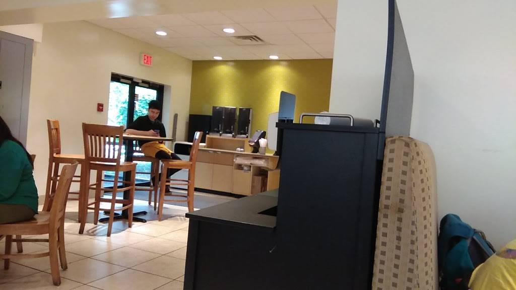 Au Bon Pain | cafe | 116 California Ave, Hempstead, NY 11549, USA | 5164636539 OR +1 516-463-6539