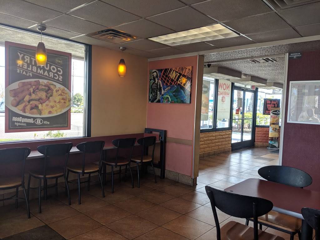 Jack in the Box | restaurant | 1205 Baker St, Costa Mesa, CA 92626, USA | 4059177715 OR +1 405-917-7715