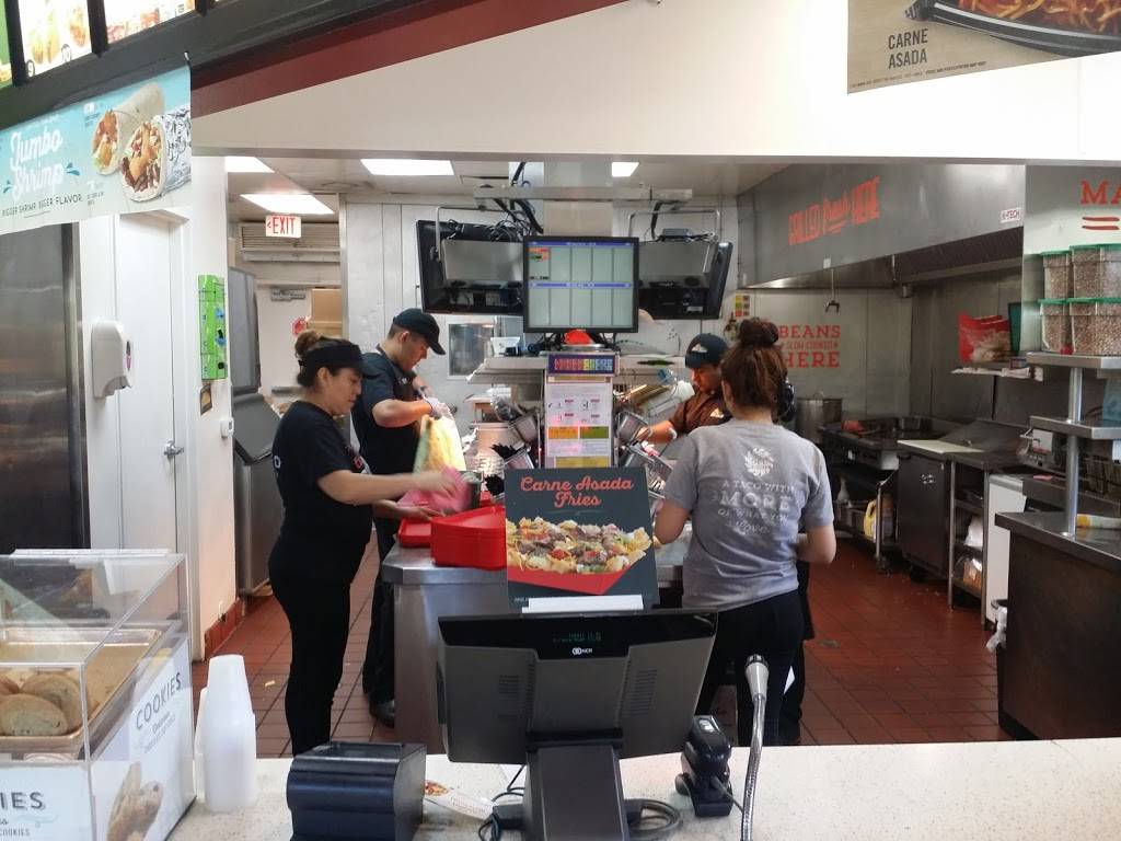 Del Taco | meal takeaway | 26951 Aliso Creek Rd, Aliso Viejo, CA 92656, USA | 9494489171 OR +1 949-448-9171