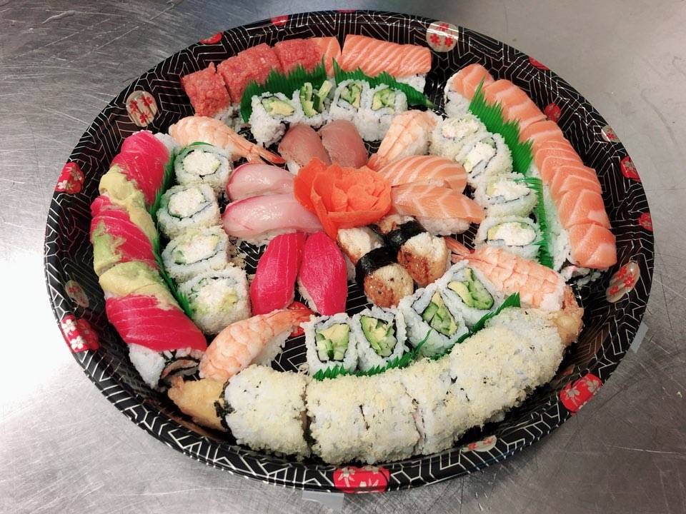 Hollywood Sushi | restaurant | 7077 Sunset Blvd, Los Angeles, CA 90028, USA | 3238484226 OR +1 323-848-4226