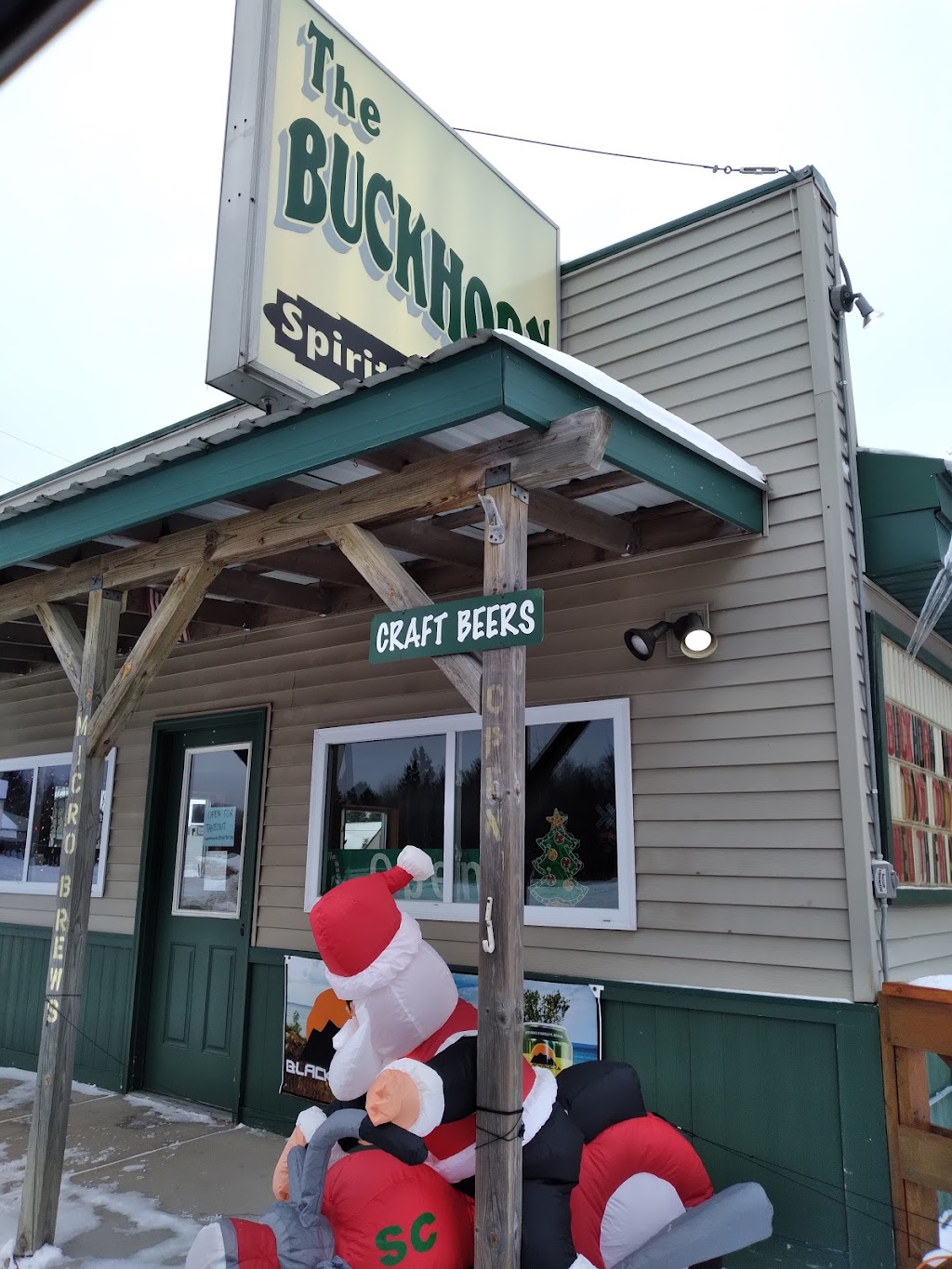 BuckHorn | restaurant | Trout Lake, MI 49793, USA | 9065693392 OR +1 906-569-3392