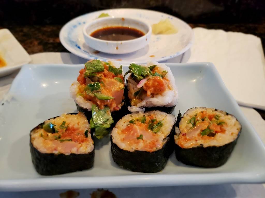 Sushi 661 | restaurant | 26850 Sierra Hwy, Santa Clarita, CA 91321, USA | 6612529831 OR +1 661-252-9831