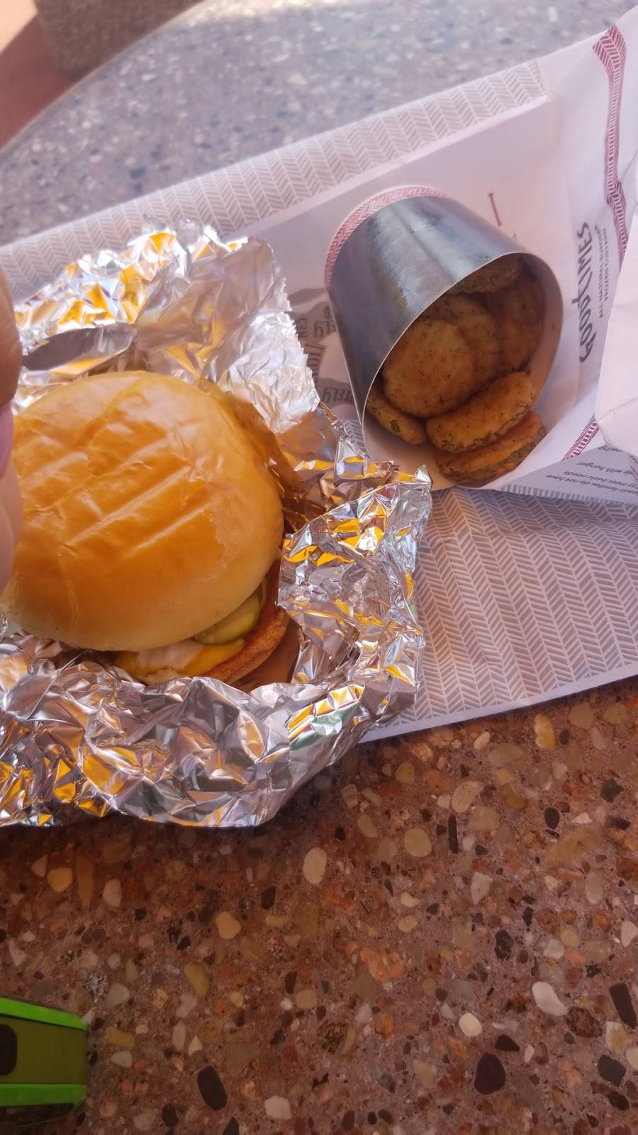 Good Times Burgers & Frozen Custard | restaurant | 2095 S Broadway, Denver, CO 80210, USA | 3037449711 OR +1 303-744-9711