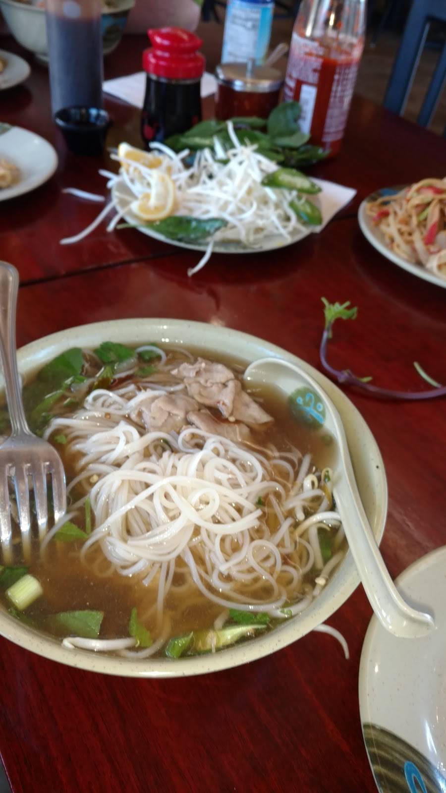 Asian Cafe | restaurant | 64 Mitchler St, Murphys, CA 95247, USA | 2097288898 OR +1 209-728-8898