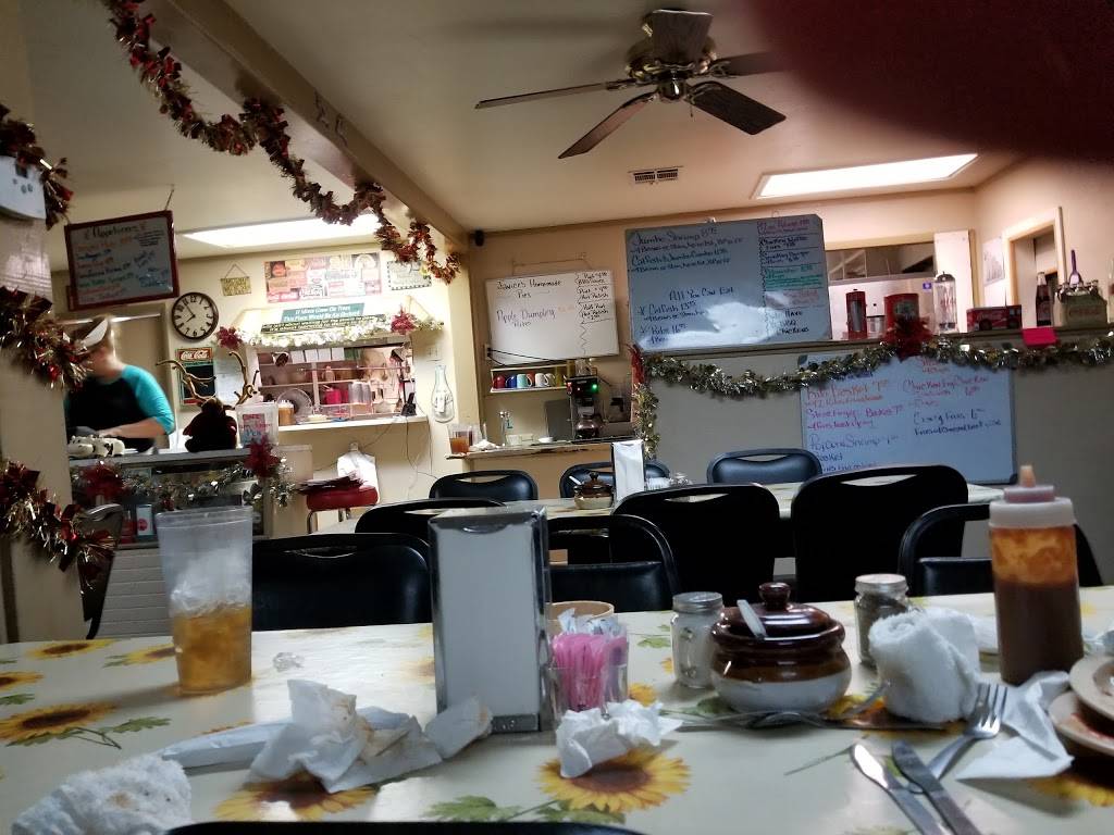 Janices Barbeque Pit | restaurant | 630 E Smith St, Stratford, OK 74872, USA | 5807593331 OR +1 580-759-3331