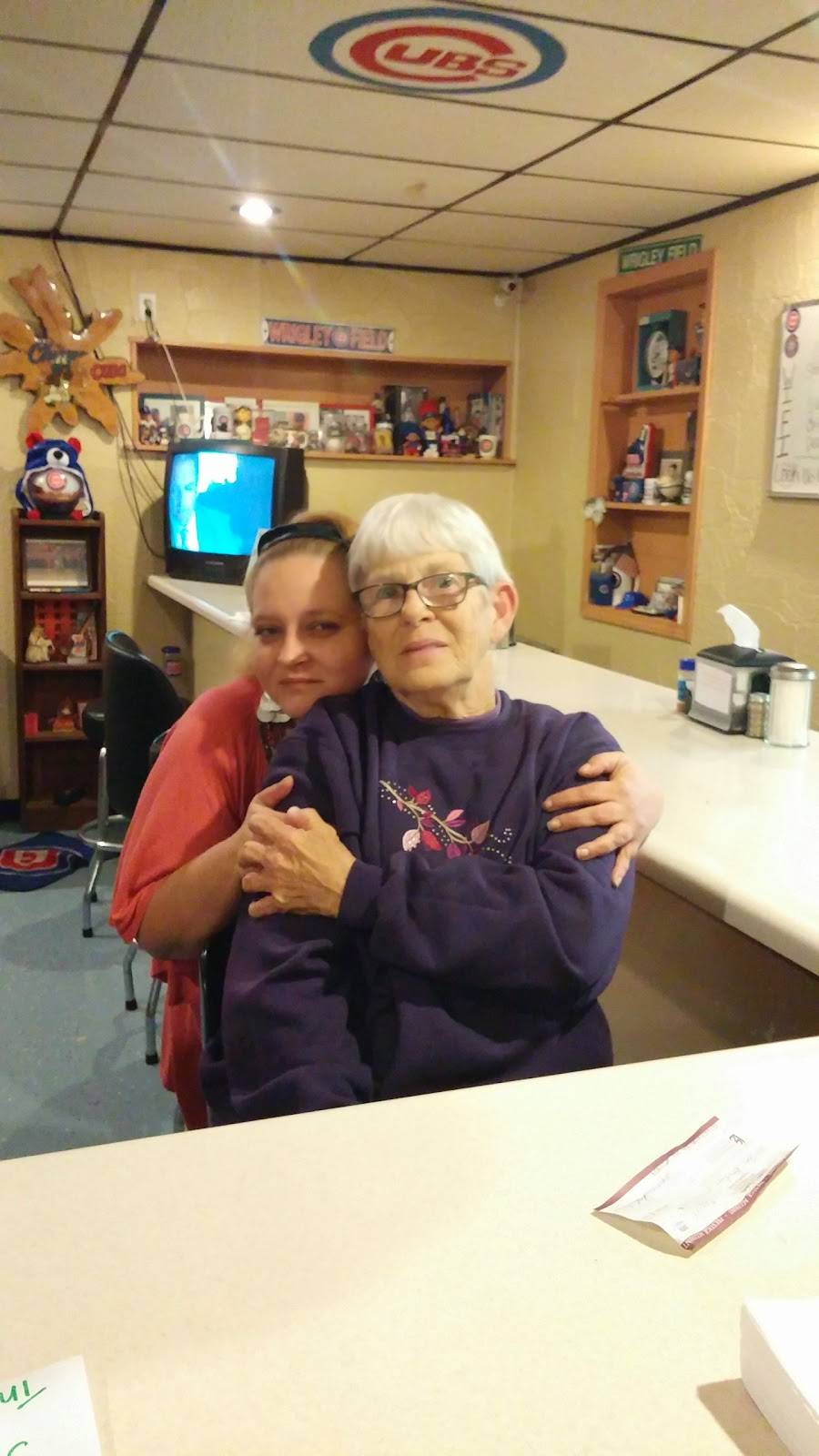 Toms Bowl | restaurant | 112 S Macon St, Bement, IL 61813, USA | 2176788021 OR +1 217-678-8021