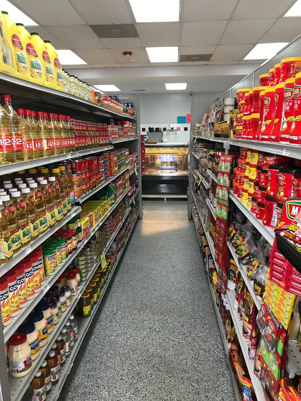 El Toreo West | restaurant | 2168 W Lake St, Hanover Park, IL 60133, USA | 6308553300 OR +1 630-855-3300