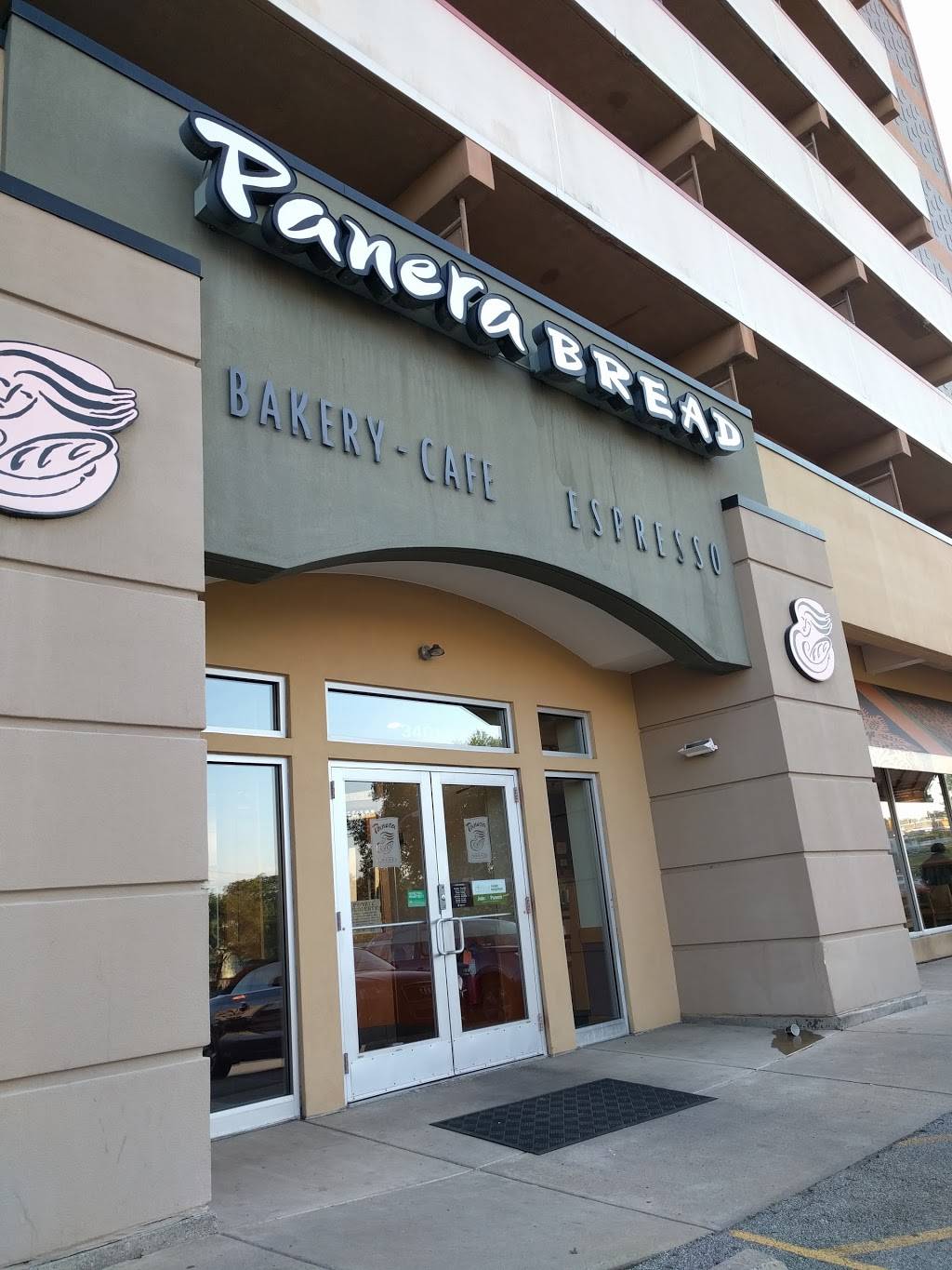 Panera Bread | bakery | 3401 Boulevard of the Allies, Pittsburgh, PA 15213, USA | 4126839616 OR +1 412-683-9616