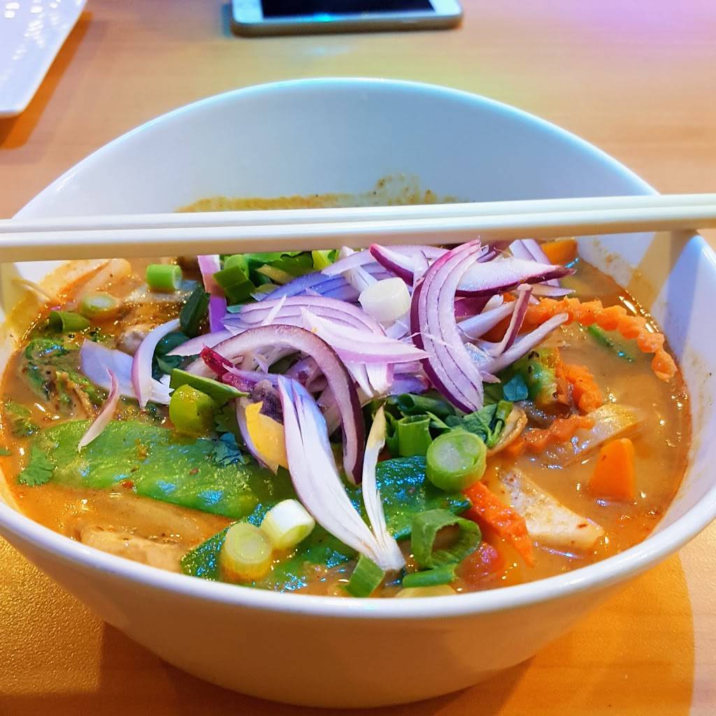 Khaosan and Taylor | restaurant | 1104 W Taylor St, Chicago, IL 60607, USA | 3129979991 OR +1 312-997-9991