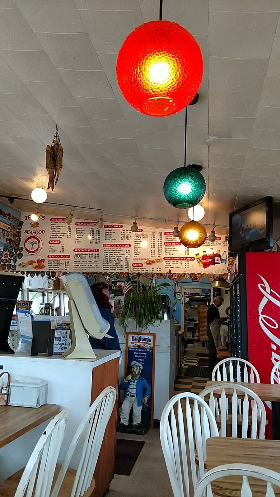 Jerrys Seafood & Dairy Freeze | restaurant | 654 MA-28, West Yarmouth, MA 02673, USA | 5087759752 OR +1 508-775-9752