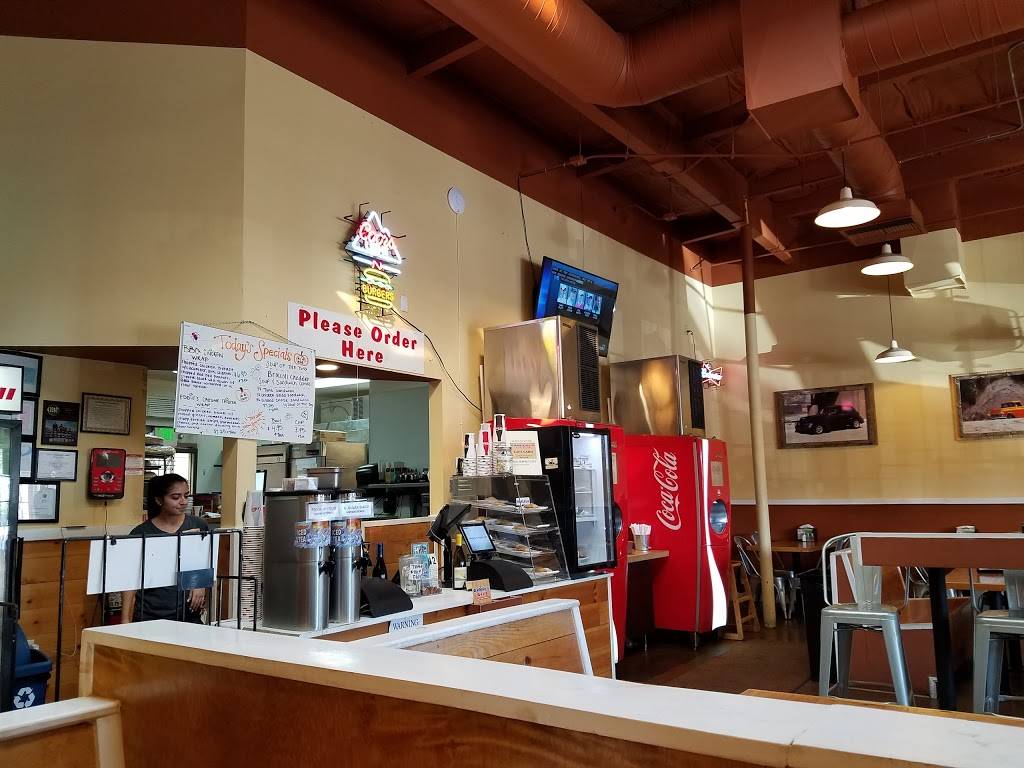 Eddies Grill | restaurant | 1325 N H St, Lompoc, CA 93436, USA | 8057354488 OR +1 805-735-4488