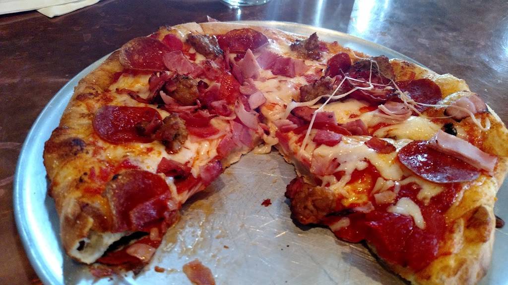 Caliente Pizza & Draft House | restaurant | 4706 William Flinn Hwy, Allison Park, PA 15101, USA | 4124861010 OR +1 412-486-1010