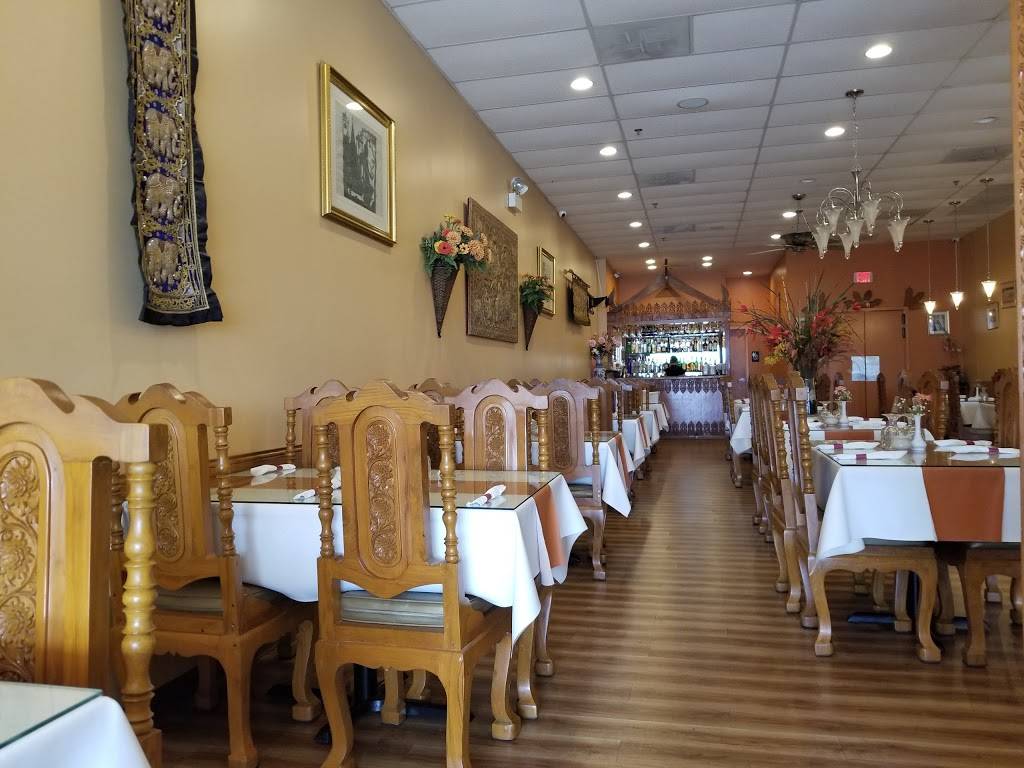 Krystal Thai | restaurant | 230 W Virginia St, Crystal Lake, IL 60014, USA | 8154440004 OR +1 815-444-0004