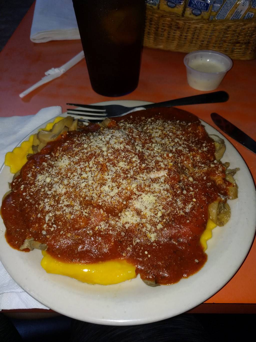 Dinos Restaurant | restaurant | 420 E Elk Ave, Elizabethton, TN 37643, USA | 4232181930 OR +1 423-218-1930