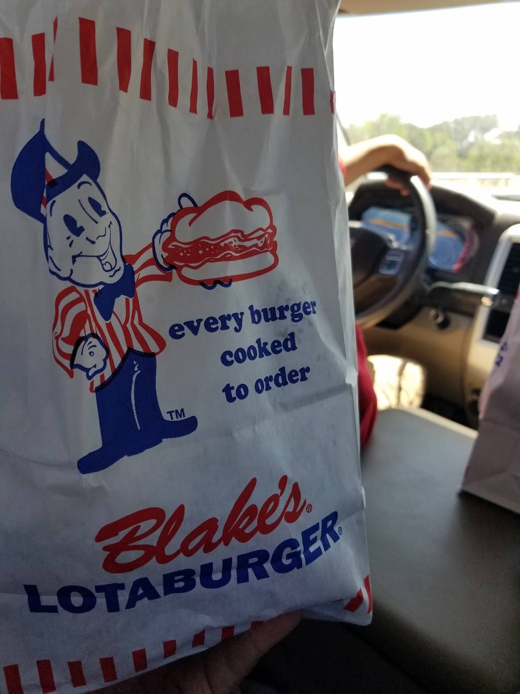 Blakes Lotaburger | restaurant | 114 Main St SW, Los Lunas, NM 87031, USA | 5058655711 OR +1 505-865-5711