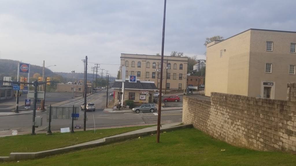 Dominos Pizza | meal delivery | 102 W Madison St, Rochester, PA 15074, USA | 7247709090 OR +1 724-770-9090