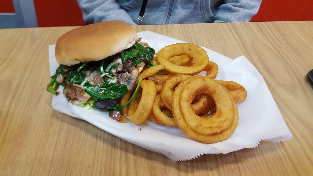 BURGER POP | restaurant | 701 E Cartwright Rd, Mesquite, TX 75149, USA | 4694583367 OR +1 469-458-3367