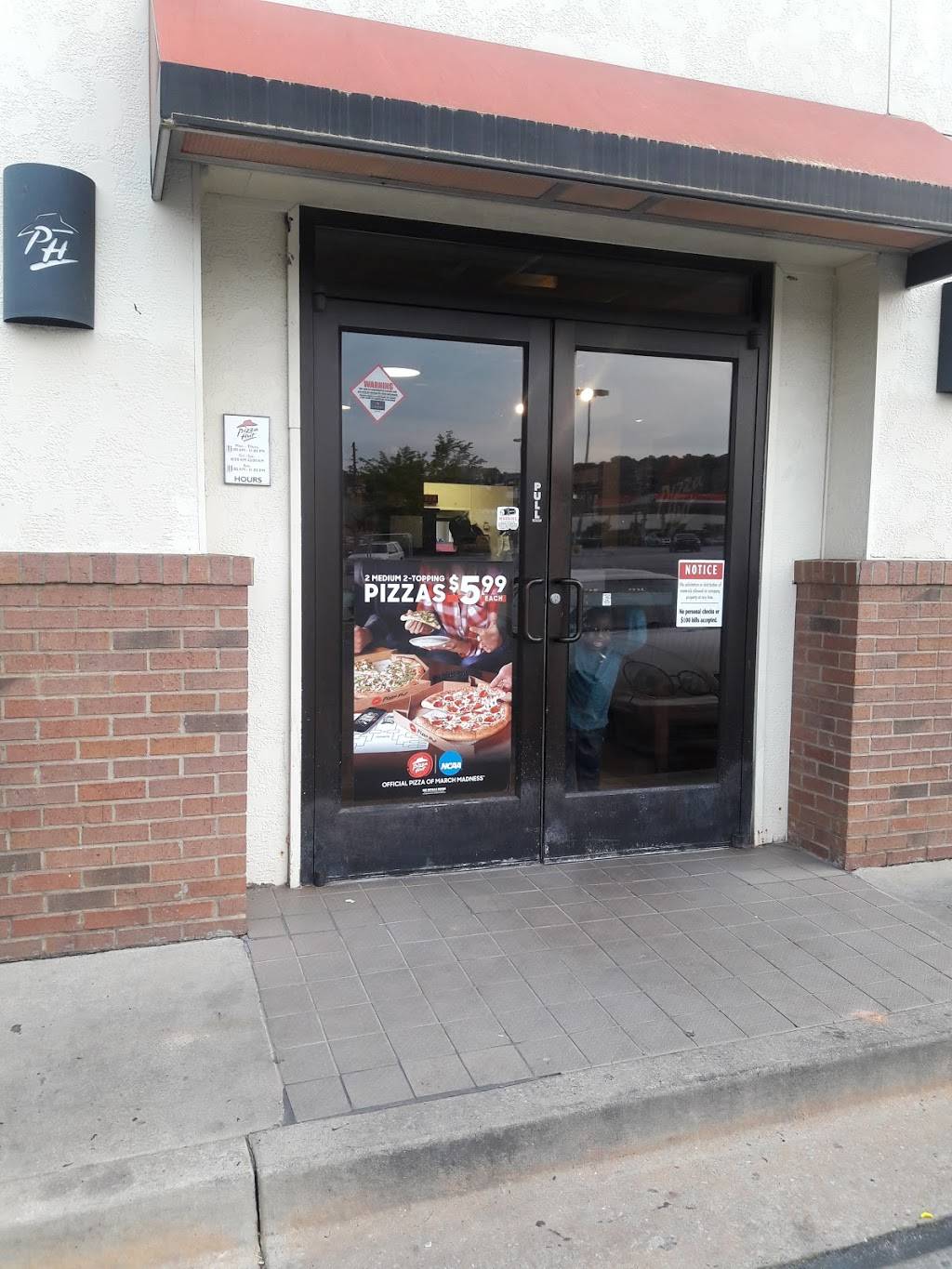 Pizza Hut | meal takeaway | 7131 GA-85, Riverdale, GA 30274, USA | 7709079000 OR +1 770-907-9000