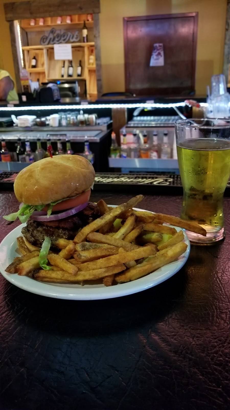 The Station House 81 | restaurant | 11 Front St, Commercial Point, OH 43116, USA | 6148770000 OR +1 614-877-0000