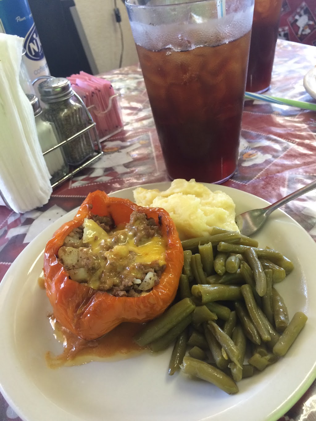 Oasis Restaurant | restaurant | 2409 US-83, Crystal City, TX 78839, USA | 8303743337 OR +1 830-374-3337