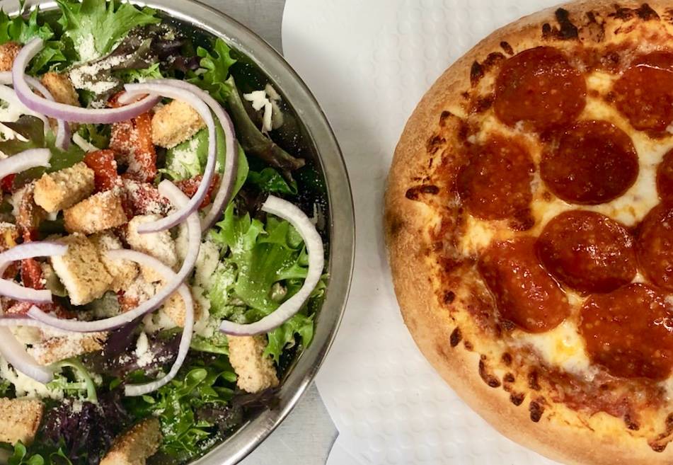 Lucos Pizza | restaurant | 2925 W Republic Rd #100, Springfield, MO 65807, USA | 4173158586 OR +1 417-315-8586