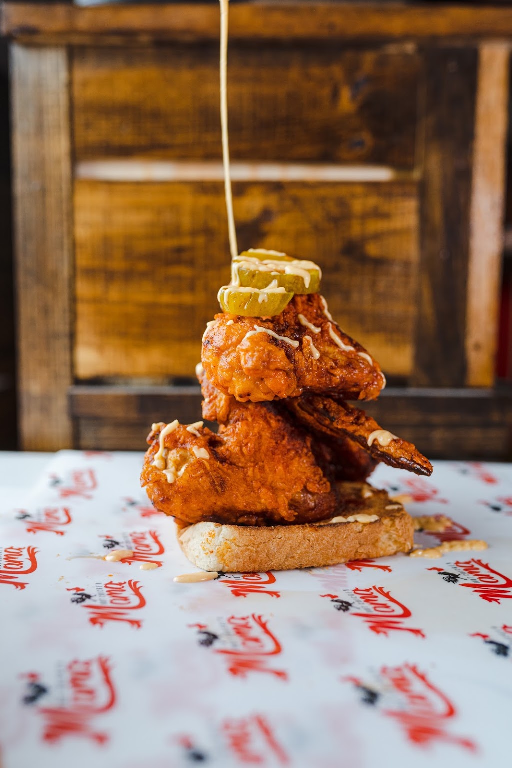 Hot Chicken Mama | restaurant | 168 Montauk Hwy, Blue Point, NY 11715, USA | 6316218200 OR +1 631-621-8200
