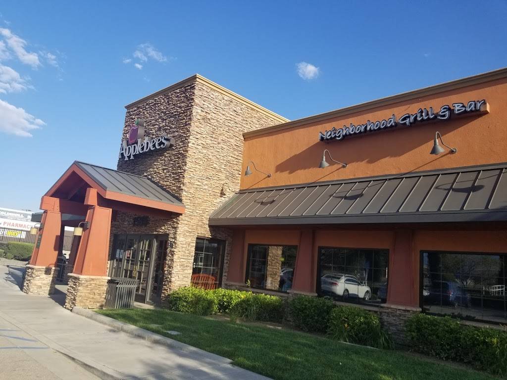 Applebees Grill + Bar | restaurant | 1585 E 6th St, Beaumont, CA 92223, USA | 9518453638 OR +1 951-845-3638