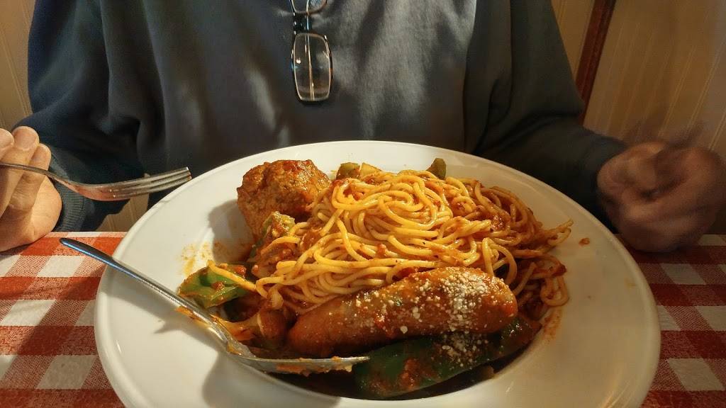 Freddies Restaurant | restaurant | 111 K Avenue, Kure Beach, NC 28449, USA | 9104585979 OR +1 910-458-5979