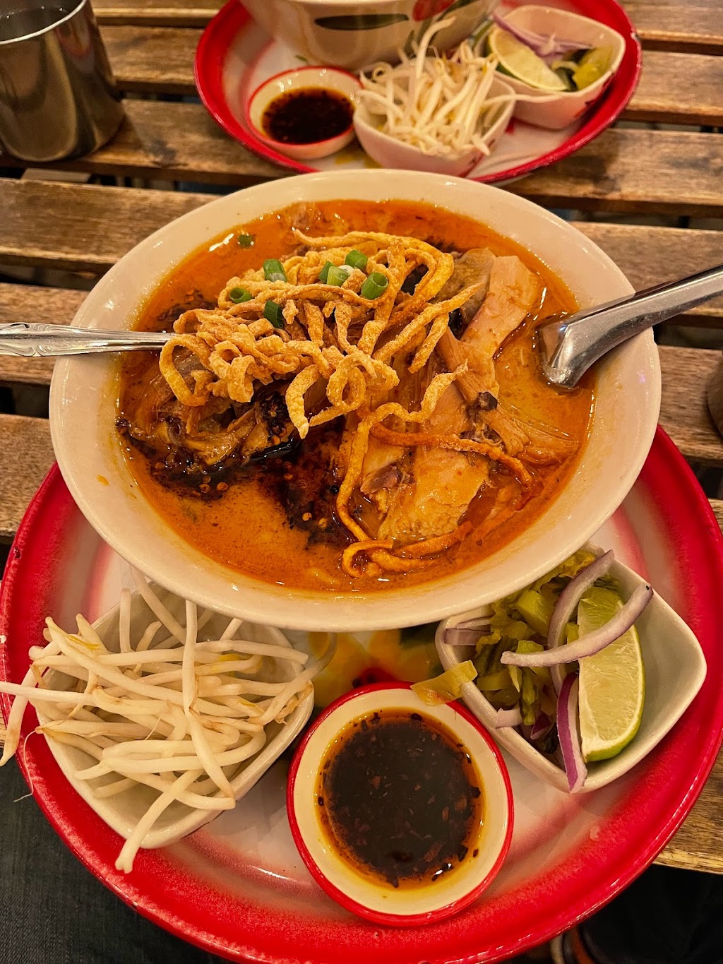 Mee-Sen Thai Eatery | restaurant | 3924 N Mississippi Ave, Portland, OR 97227, USA | 5034451909 OR +1 503-445-1909