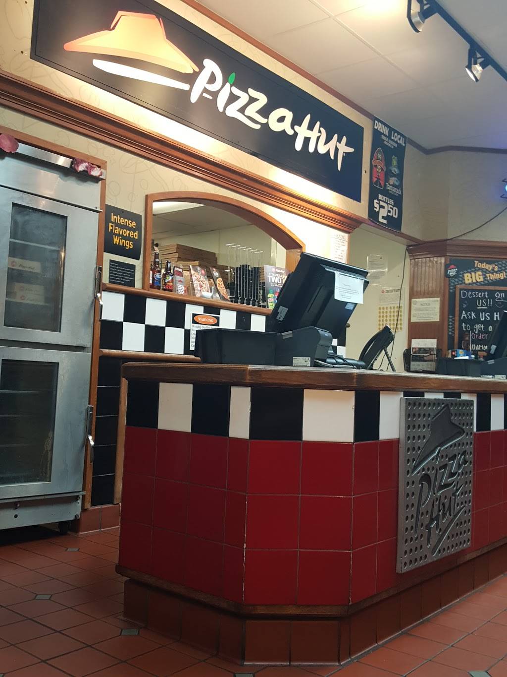 Pizza Hut | meal takeaway | 4188 E Dakota Ave Ste 101, Fresno, CA 93726, USA | 5592221826 OR +1 559-222-1826