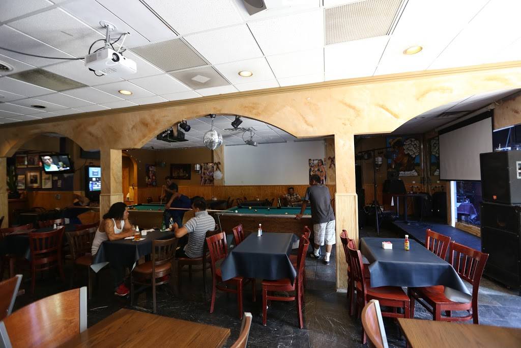 El Rancho Migueleno | restaurant | 3709 Columbia Pike # 1, Arlington, VA 22204, USA | 5718585395 OR +1 571-858-5395