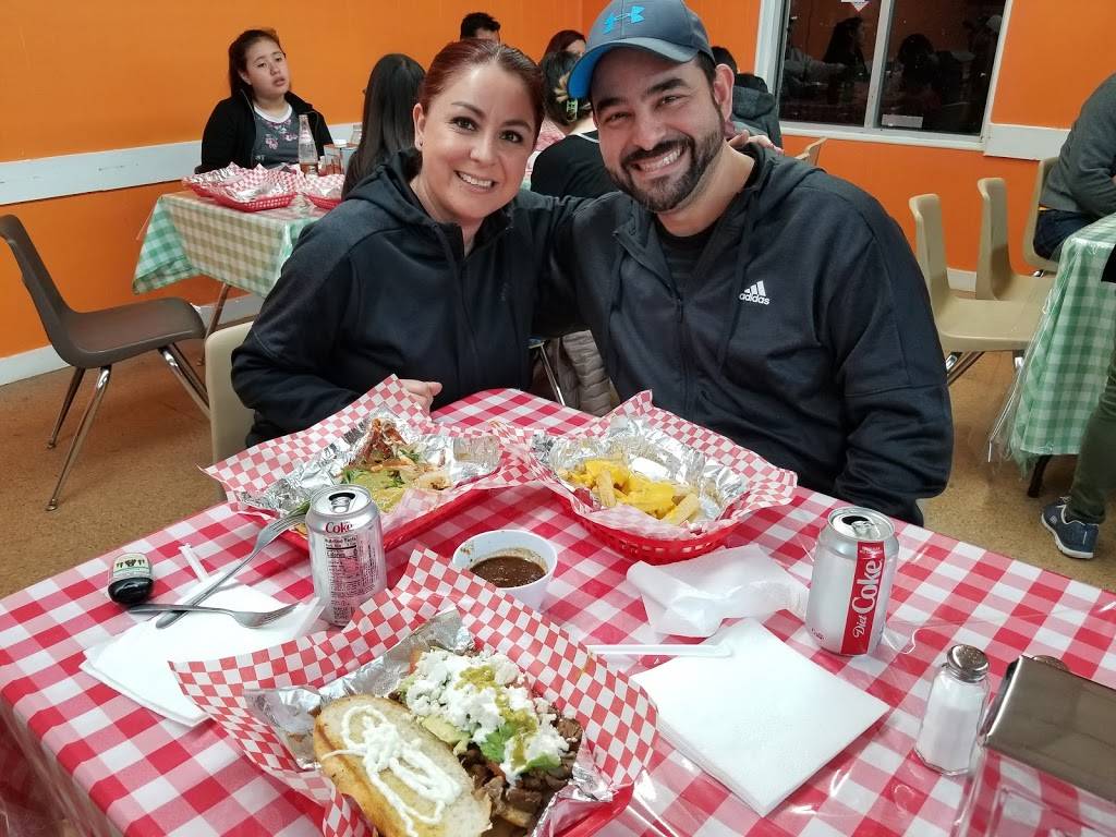 El Tío Taquitos | restaurant | 6053 W Commerce St, San Antonio, TX 78237, USA | 2106004050 OR +1 210-600-4050