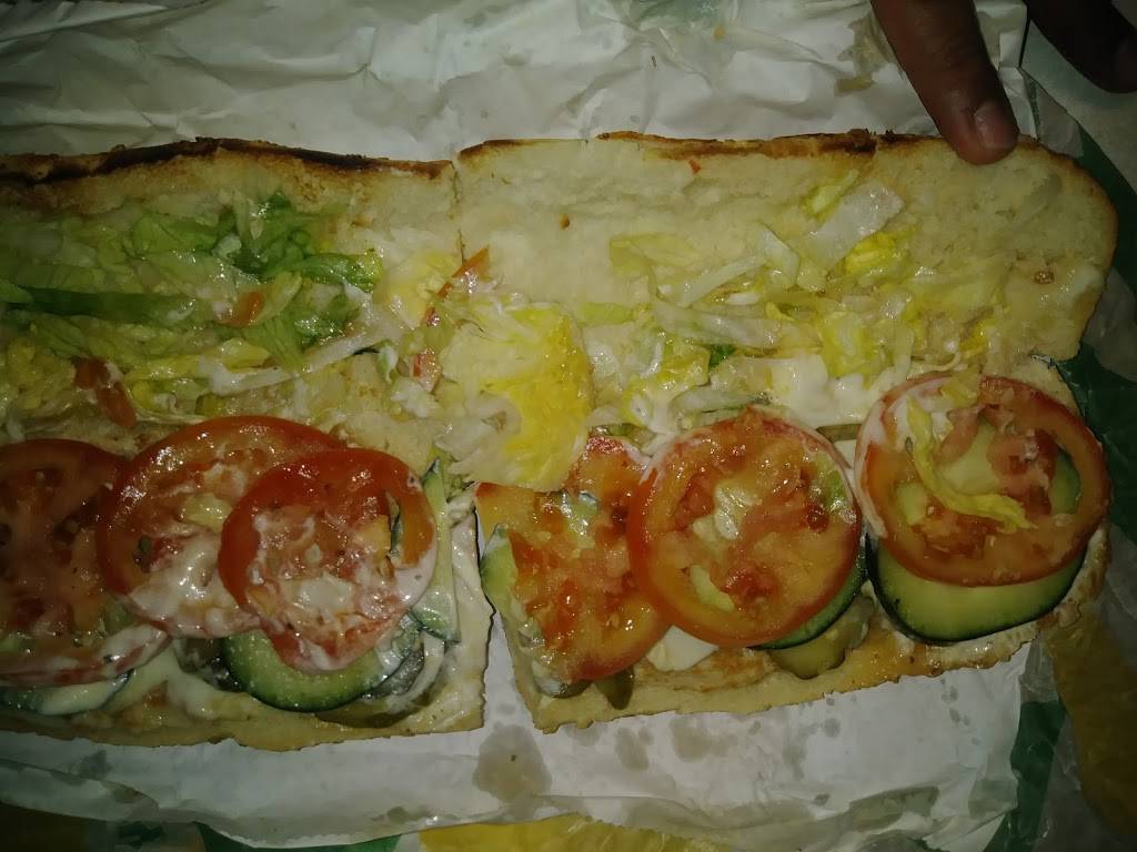 Subway Restaurants | restaurant | 8630 U.S. 90 Access Rd, San Antonio, TX 78227, USA | 2106708758 OR +1 210-670-8758