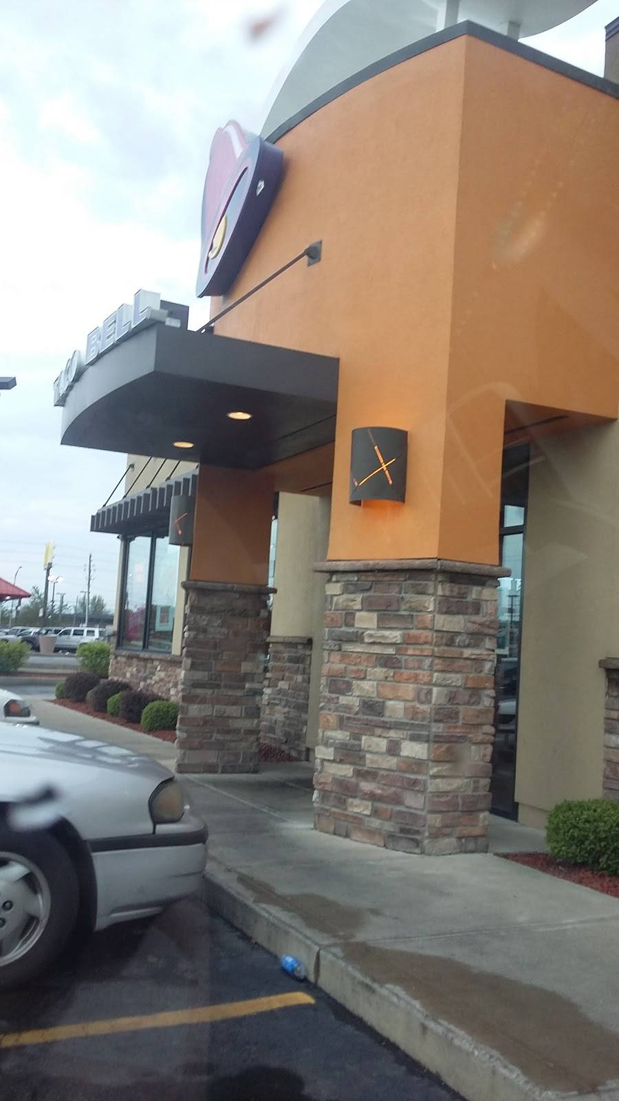 Taco Bell | meal takeaway | 3715 N Post Rd, Indianapolis, IN 46226, USA | 3178982687 OR +1 317-898-2687