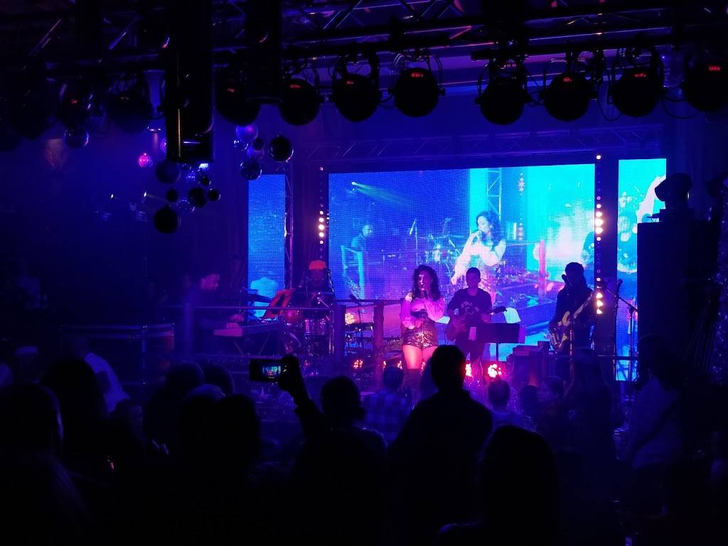 Krokodile | restaurant | 6004 W Belmont Ave, Chicago, IL 60634, USA | 7737777277 OR +1 773-777-7277