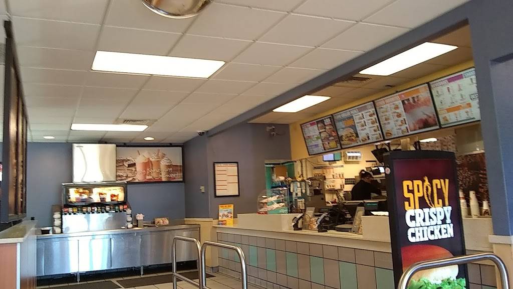 Burger King | restaurant | 2714 El Centro Rd, Sacramento, CA 95833, USA | 9169274857 OR +1 916-927-4857