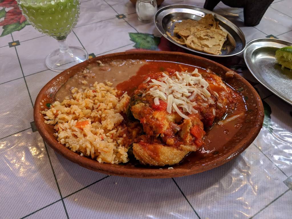 Restaurant Los Gallos | restaurant | Presidente Pascual Ortiz Rubio 30, Primera, 21400 Tecate, B.C., Mexico | 016651223664 OR +52 665 122 3664