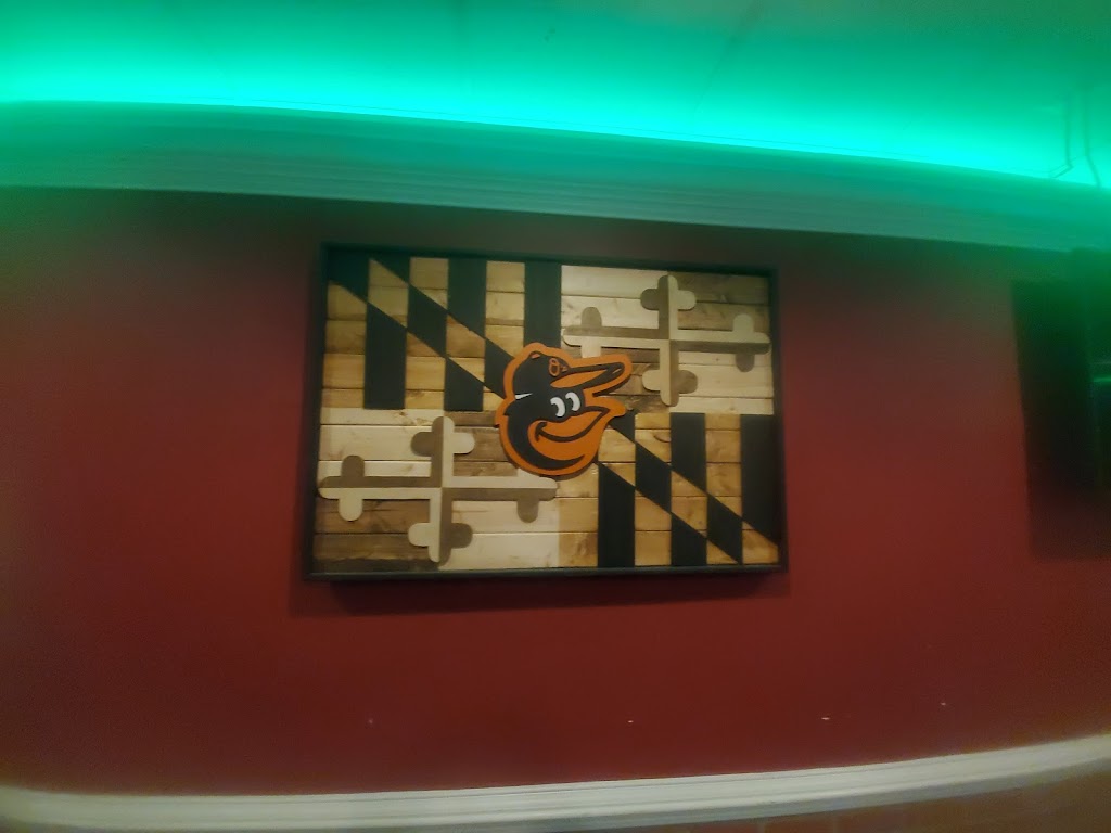 Howards Pub | restaurant | 7312 Holabird Ave, Dundalk, MD 21222, USA | 4102826050 OR +1 410-282-6050