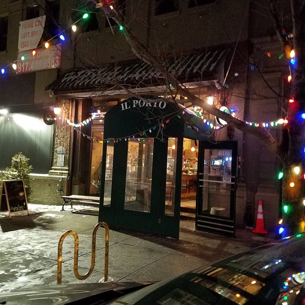 Il Porto | restaurant | 37 Washington Ave, Brooklyn, NY 11205, USA | 7186240954 OR +1 718-624-0954