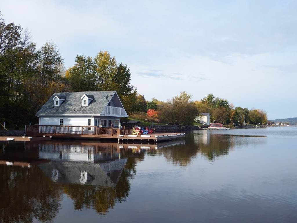 Place 19-67 Motel Restaurant | restaurant | 200 Old Highway 17, Plantagenet, ON K0B 1L0, Canada | 6136735220 OR +1 613-673-5220