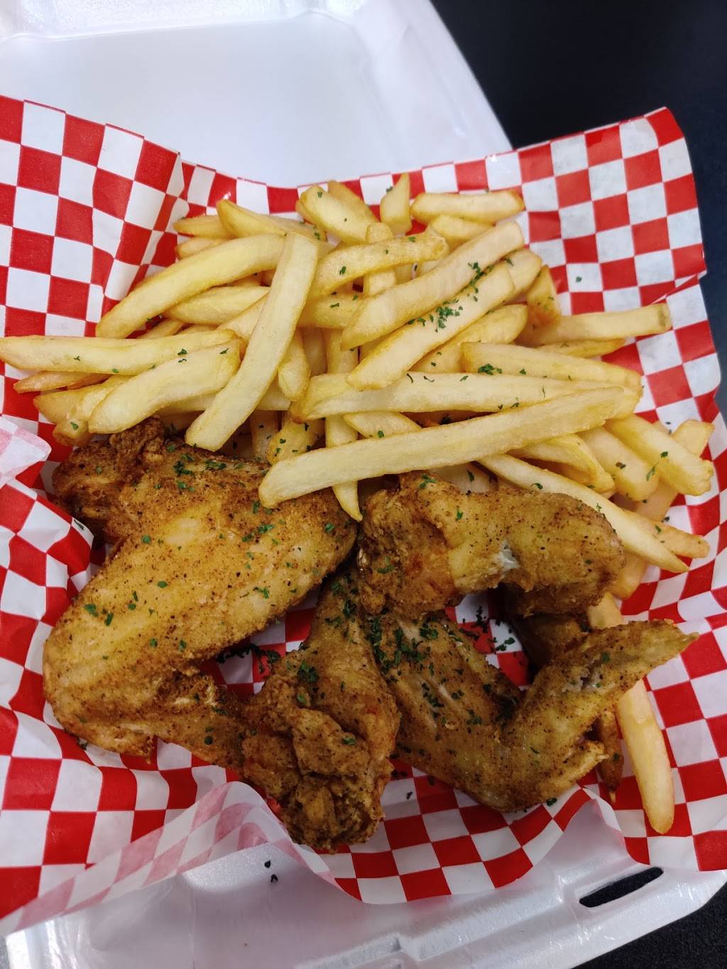 D. Smiths Chicken & Fish | restaurant | 2280 N Collins St Suite B, Arlington, TX 76011, USA | 6823234027 OR +1 682-323-4027