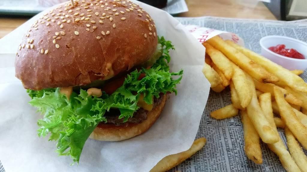 Sno-Flake Drive-In | restaurant | 3059 Lake Tahoe Blvd, South Lake Tahoe, CA 96150, USA | 5305446377 OR +1 530-544-6377