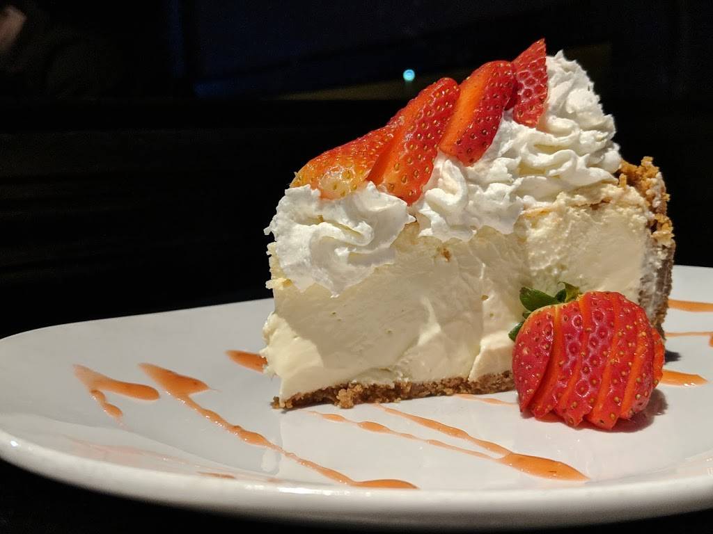 Coltons Social House | restaurant | 1150 Shaw Ave, Clovis, CA 93612, USA | 5597216655 OR +1 559-721-6655