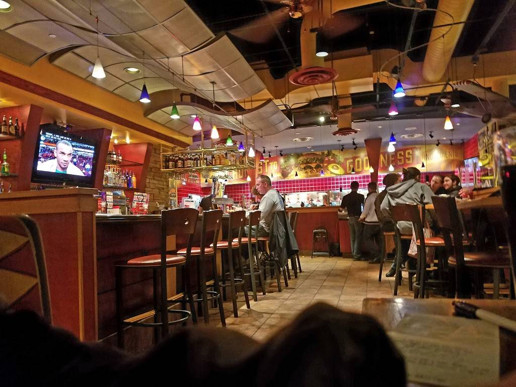 Red Robin Gourmet Burgers and Brews | restaurant | 3100 Main St #1500, Maumee, OH 43537, USA | 4198782944 OR +1 419-878-2944