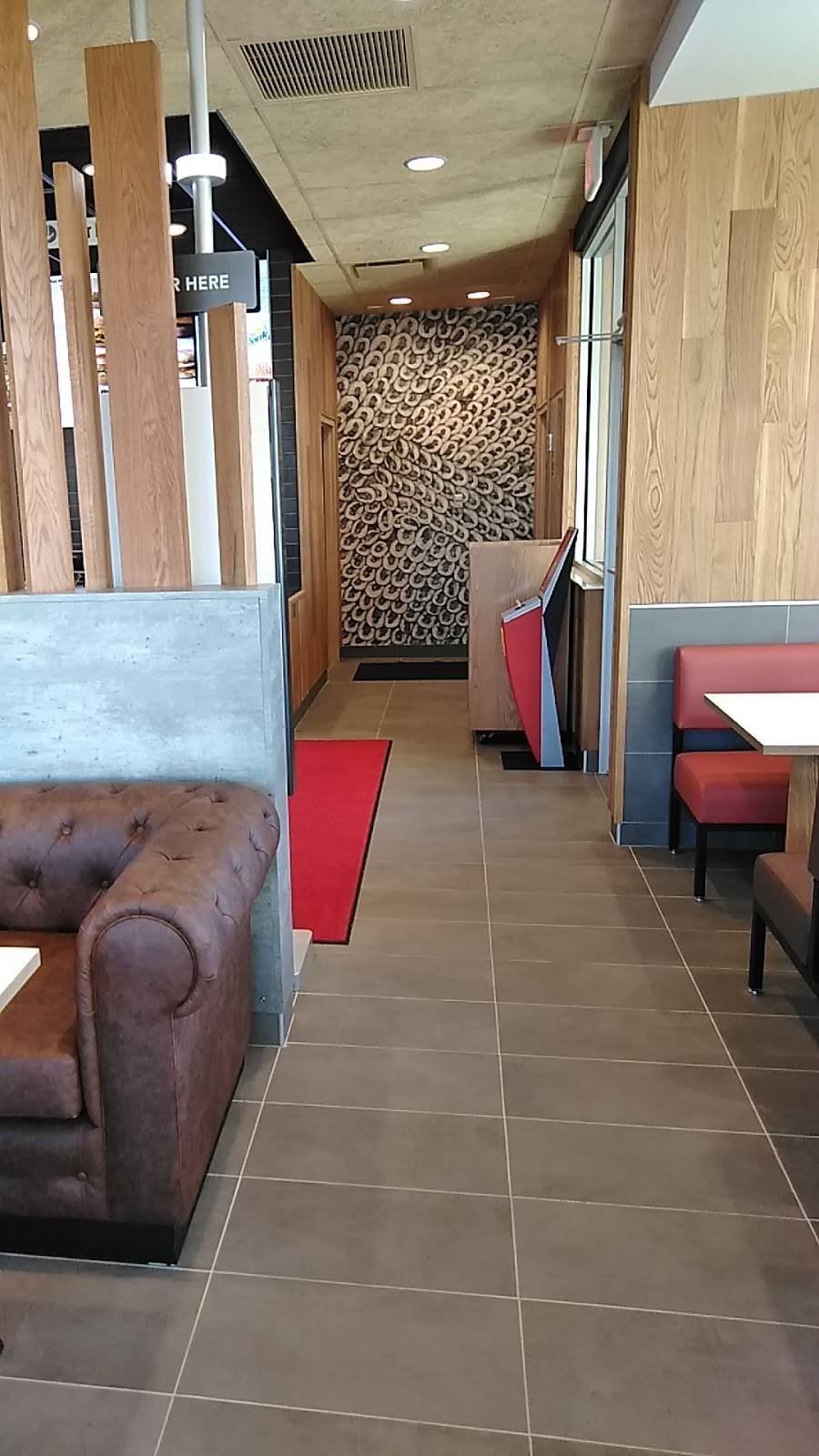 McDonalds | cafe | 3100 Pimlico Pkwy, Lexington, KY 40517, USA | 8595237170 OR +1 859-523-7170