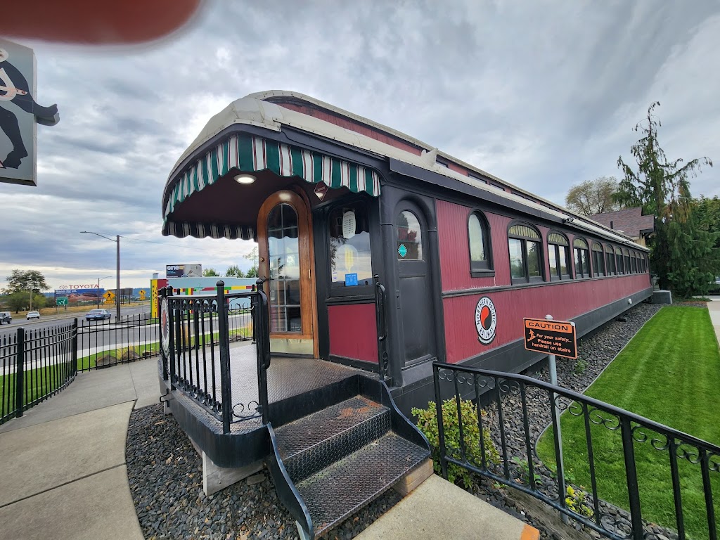 Knights Diner | restaurant | 2909 N Market St, Spokane, WA 99207, USA | 5093192247 OR +1 509-319-2247