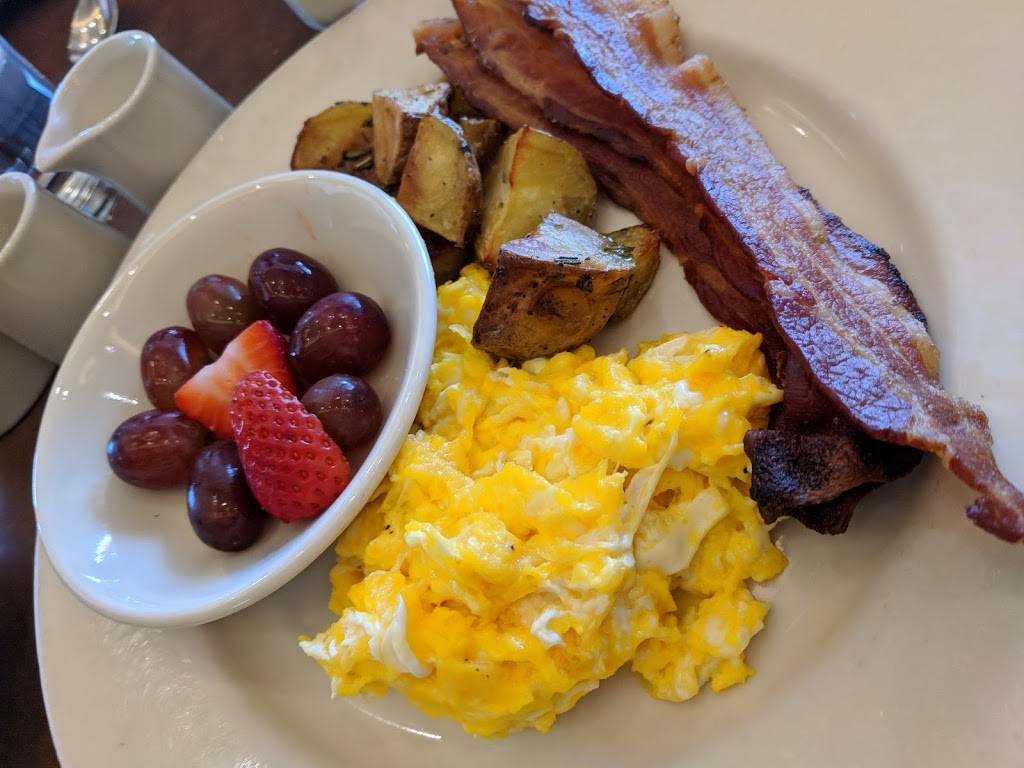 Marketplace Cafe | restaurant | 1200 Broadway Plaza, Walnut Creek, CA 94596, USA | 9259755614 OR +1 925-975-5614